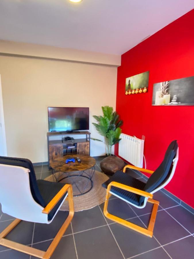 Cosy 2-Bedroom Apartment In The Center Of Hotton Ngoại thất bức ảnh